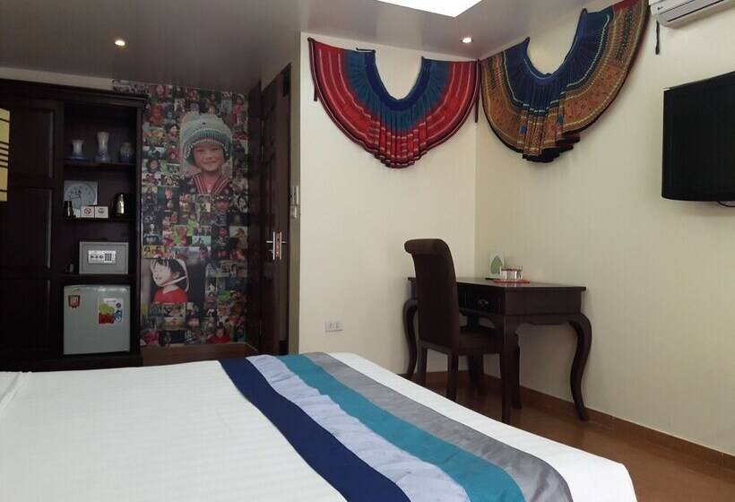 سوئیت با بالکن, Finnegans