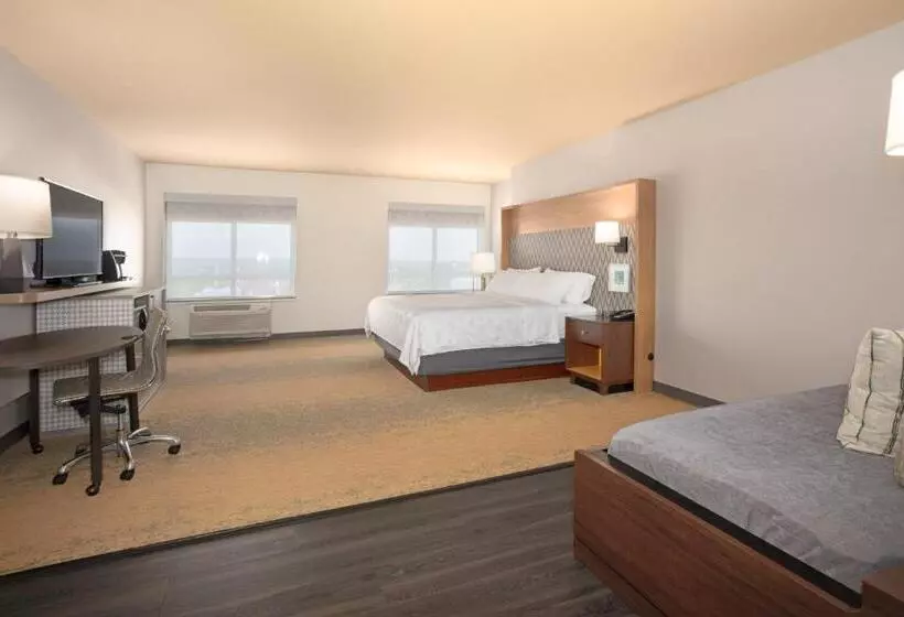 اتاق لوکس با تخت بزرگ, Holiday Inn Winchester Southeast Historic Gateway, An Ihg
