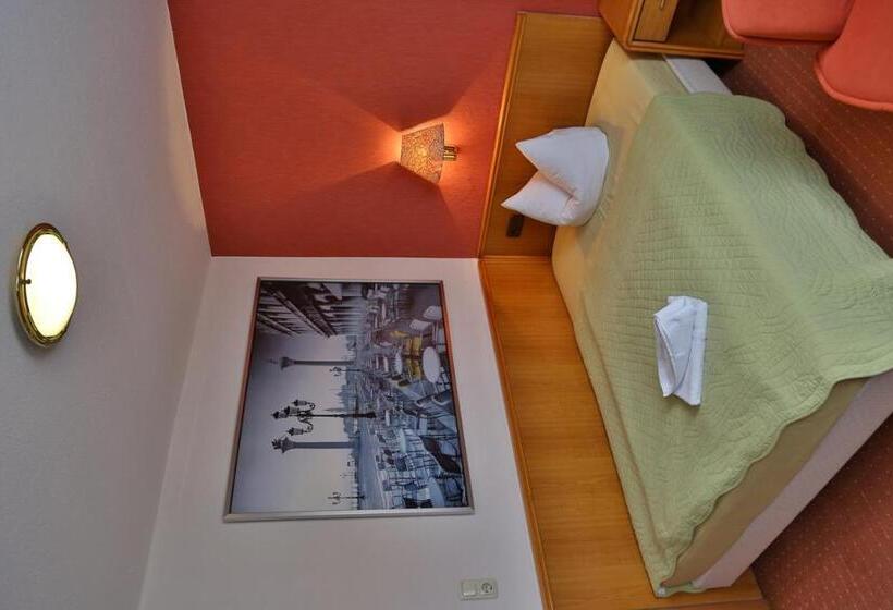 スタンダードシングルルーム, Im Wiesengrund