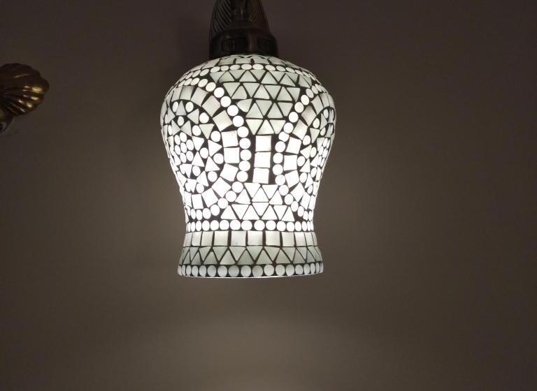 חדר משפחתי דלוקס, Jai Niwas