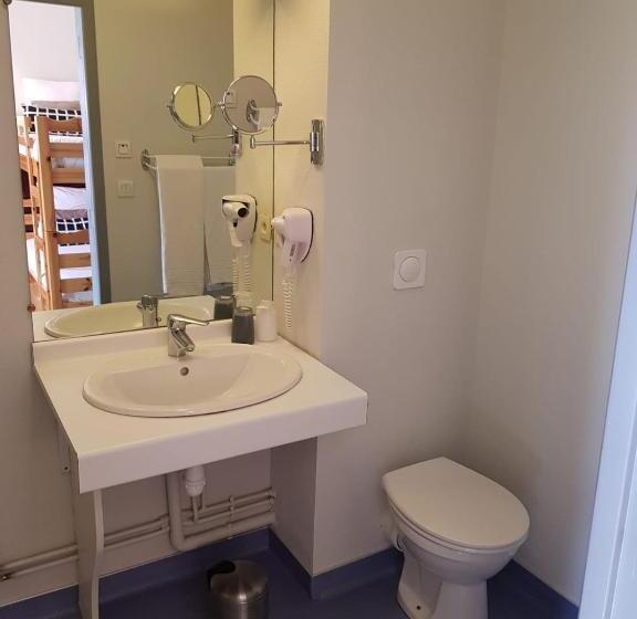 Четырехместный Номер Стандарт, Les Commercants