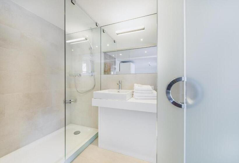 バルコニー付きスタンダードルーム, Lün