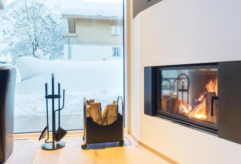 ２ベッドルームアパートメント, Lün