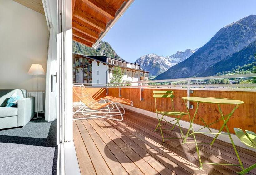 キングサイズベッドのデラックススイート, Lün