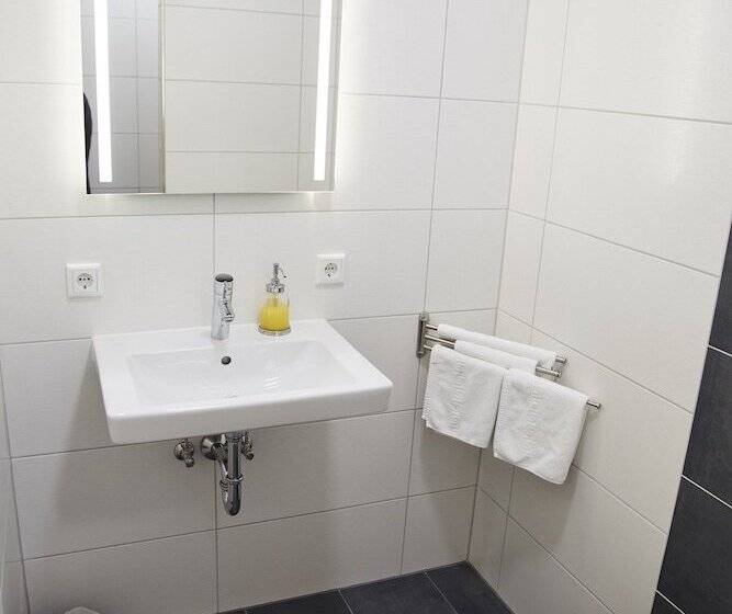 Трехместный Номер Комфорт, Lothringer Hof