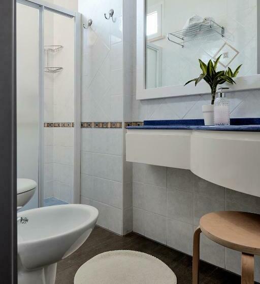 اتاق استاندارد با بالکن, Madison