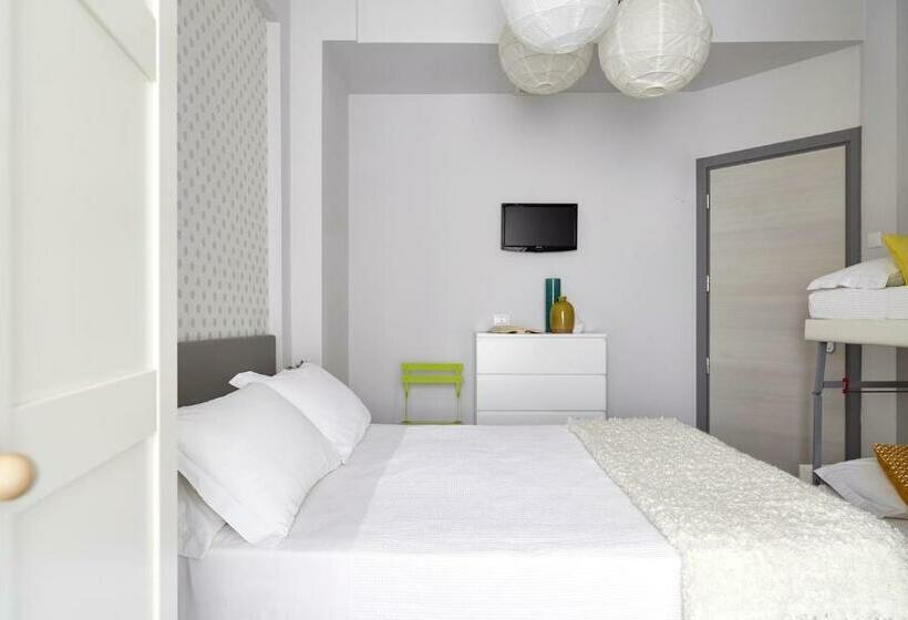 اتاق خانوادگی, Madison