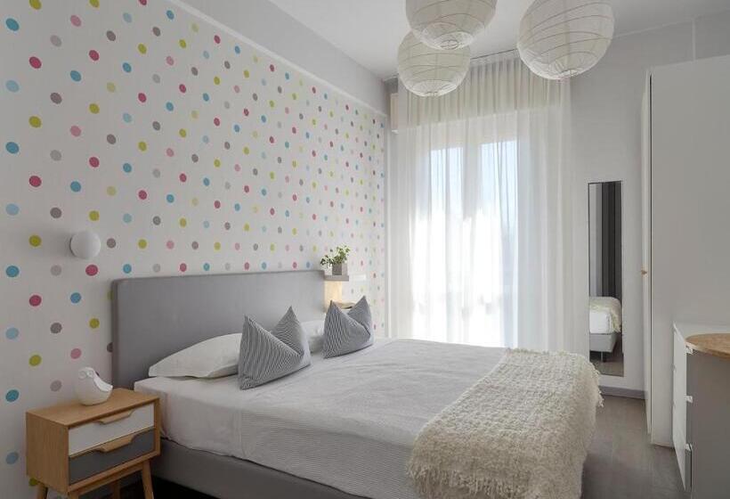 اتاق استاندارد با بالکن, Madison