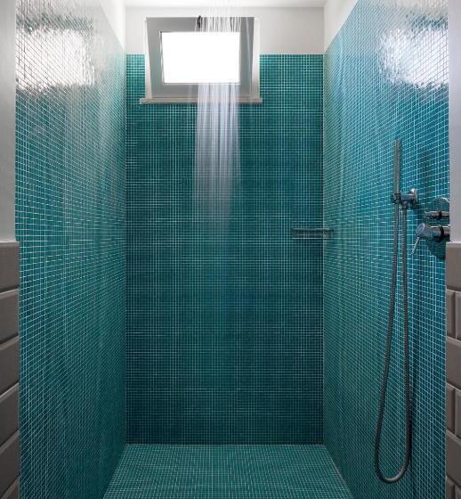 اتاق لوکس, Madison