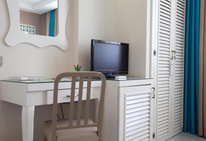 Camera Standard Vista Mare, Nasa Flora