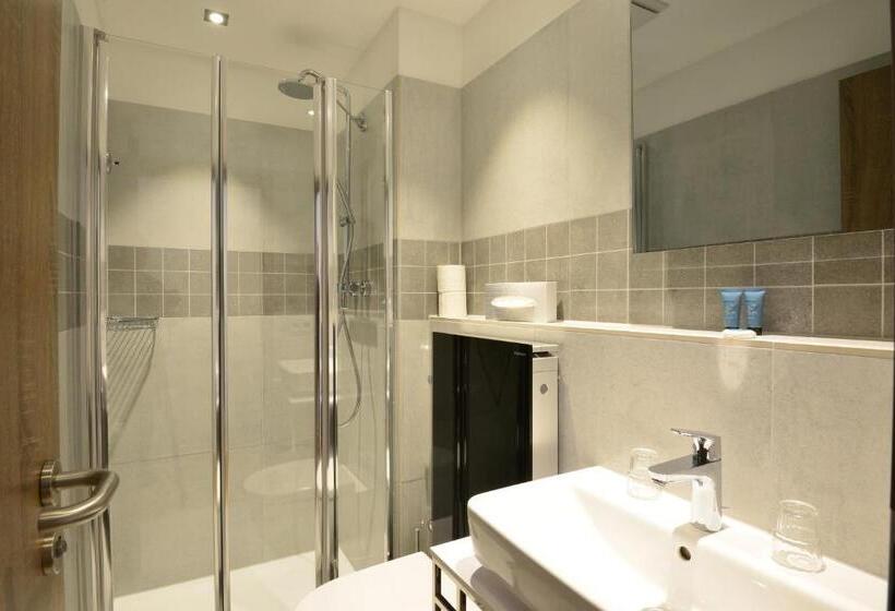 اتاق استاندارد یک نفره, Parkhotel Residenz