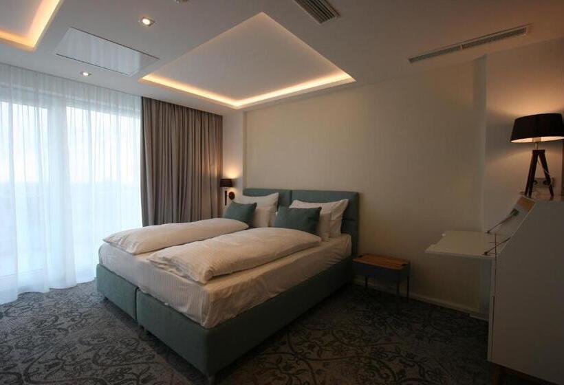 اتاق لوکس با چشم‌انداز دریا, Parkhotel Residenz