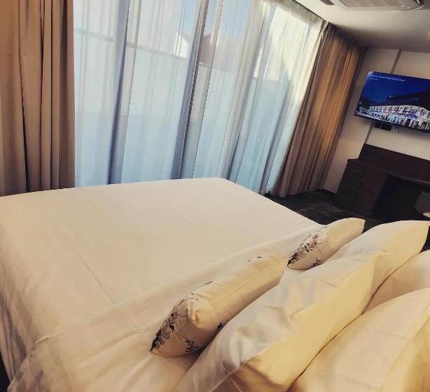 Classic Interior Room, Santa Grand Hotel East Coast A Nuve Group Collection