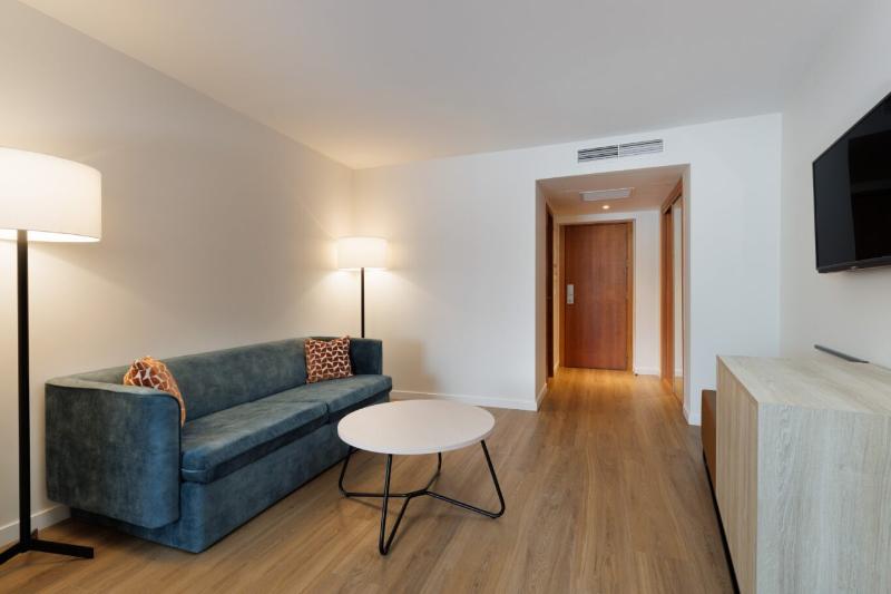 اتاق استاندارد سه نفره, Santa Grand Hotel East Coast A Nuve Group Collection