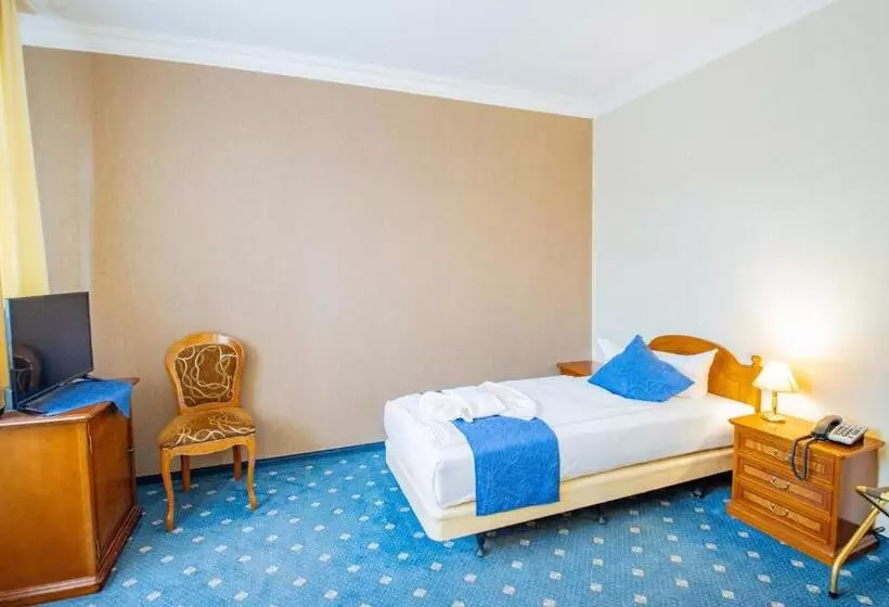 Standard Yhden Hengen Huone, Seehotel Großräschen