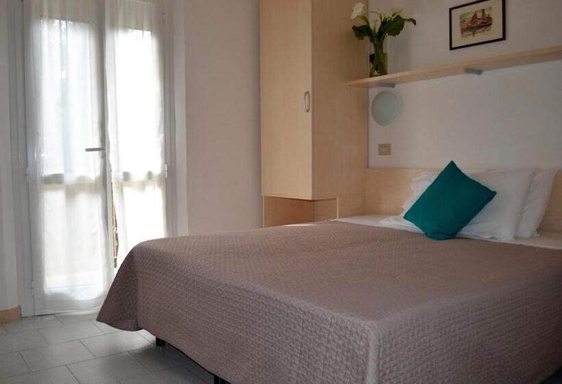 חדר סטנדרט, Sportur Club