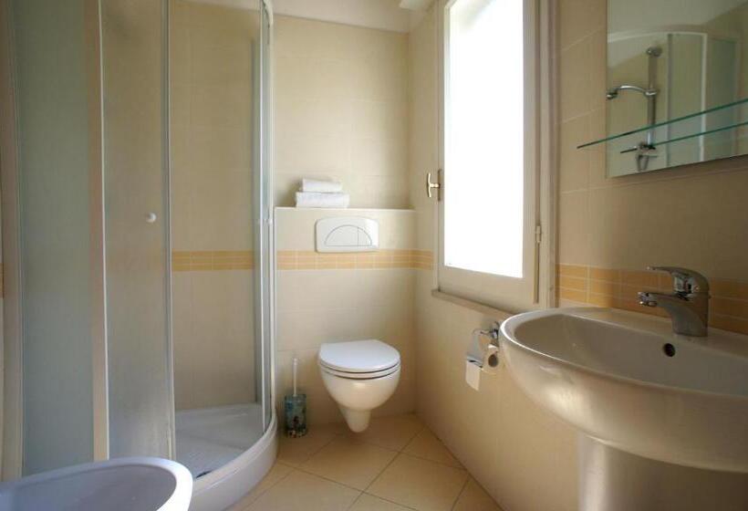 חדר סטנדרט לשלושה, Sportur Club