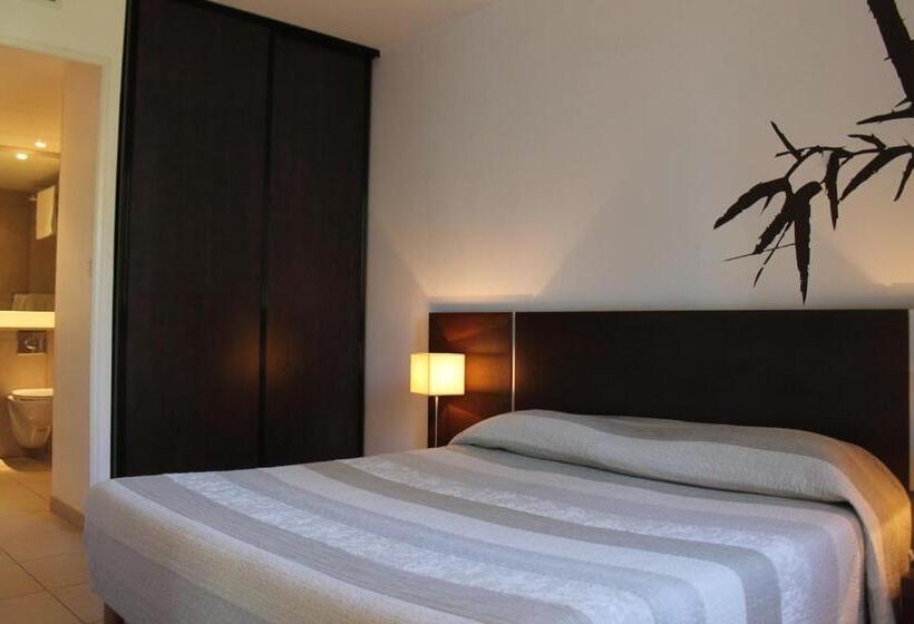 Апартаменты 2 Спальни, Residence Services Calypso Calanques Plage