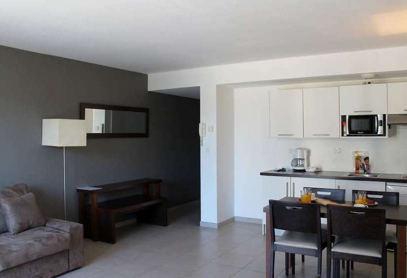 Апартаменты Deluxe 1 Спальня, Residence Services Calypso Calanques Plage