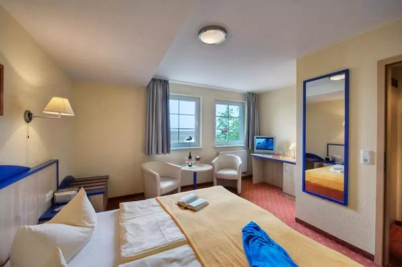 オーシャンビュースタンダードルームバルコニー付き, Seehotel Düne