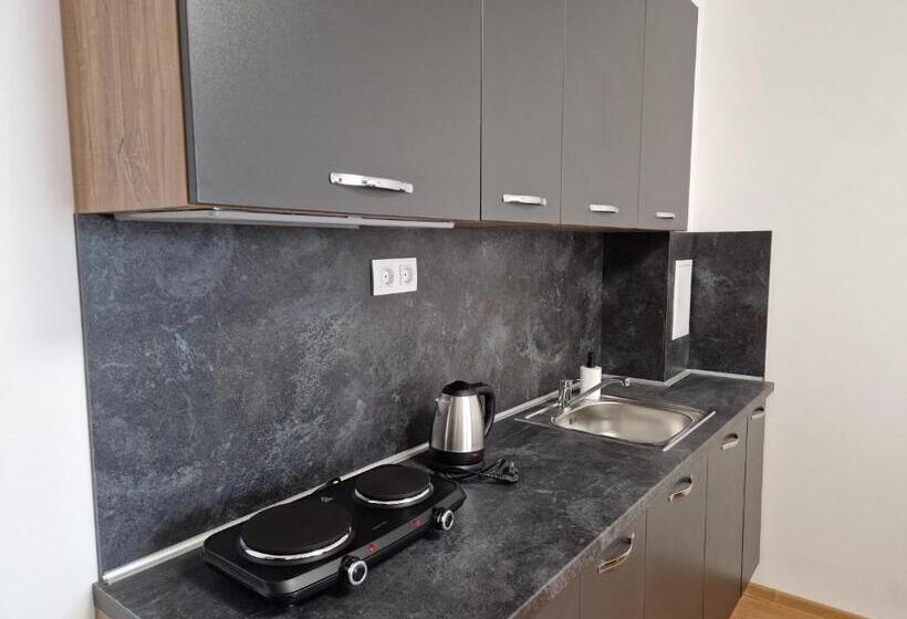 آپارتمان 1 خوابه با چشم‌انداز دریا, Zlaten Bryag