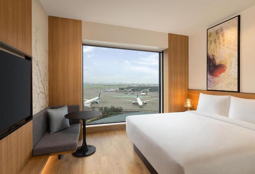 اتاق داخلی دلوکس, Fairfield By Marriott Mumbai International Airport