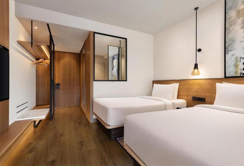 اتاق داخلی دلوکس, Fairfield By Marriott Mumbai International Airport