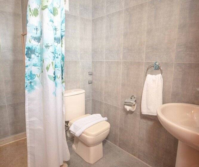 اتاق استاندارد یک نفره, Palm Inn City