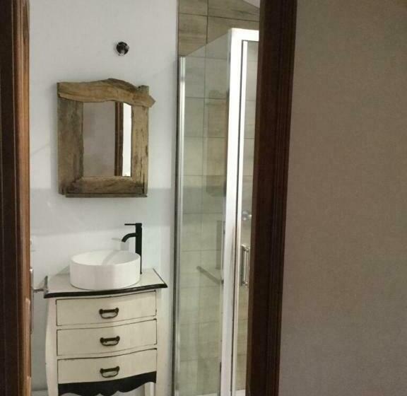 غرفة قياسية مطلّة علي البحر, Casa Baia Hendaye