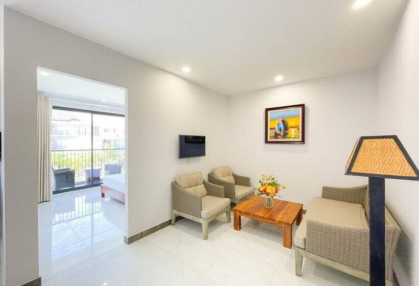 اتاق خانوادگی, Amon Phu Quoc