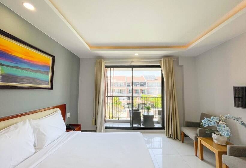 اتاق خانوادگی, Amon Phu Quoc