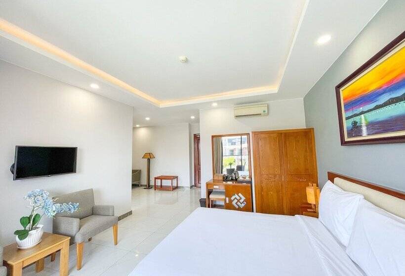 اتاق خانوادگی, Amon Phu Quoc