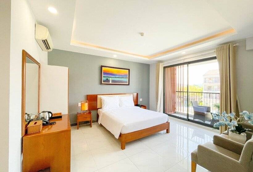 اتاق خانوادگی, Amon Phu Quoc