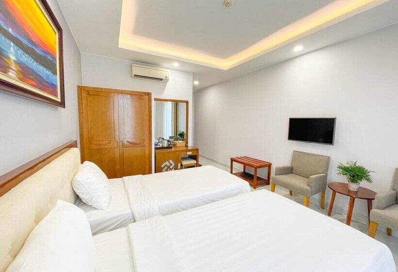 اتاق لوکس, Amon Phu Quoc