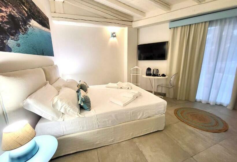 풀장 전망 디럭스 룸, Oasi Blu Sardinia