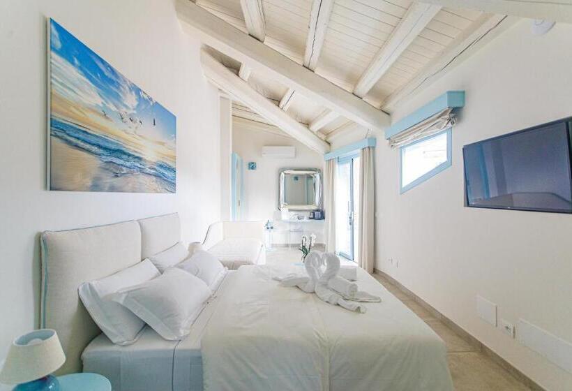 주니어 스위트 풀장 전망, Oasi Blu Sardinia