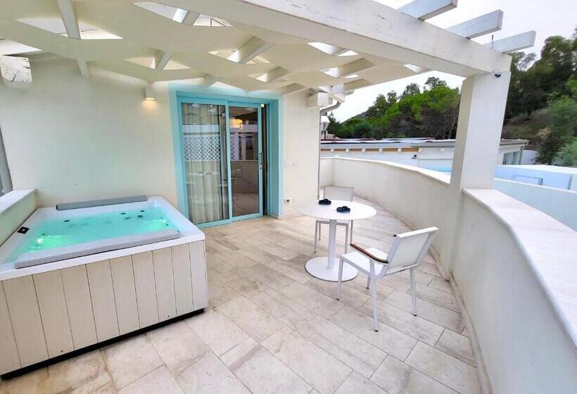プール付きジュニアスイート, Oasi Blu Sardinia