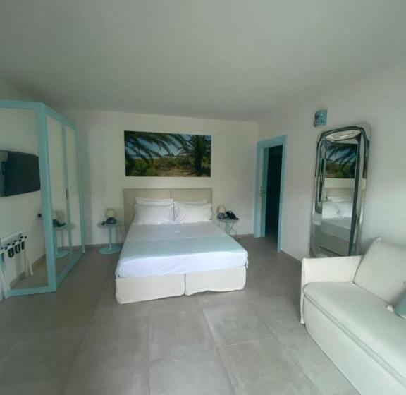 디럭스 룸, Oasi Blu Sardinia