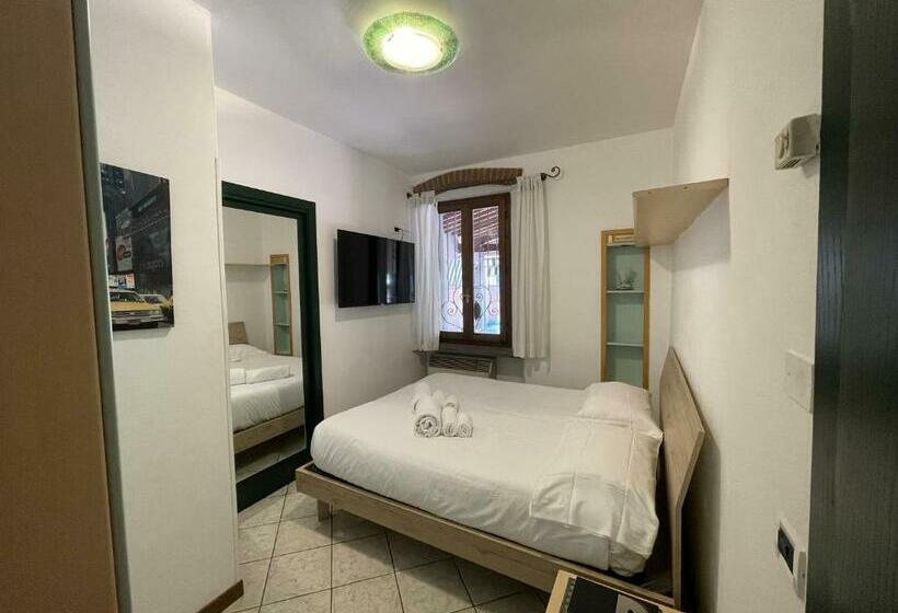 Номер Стандарт, Casa Carlotta