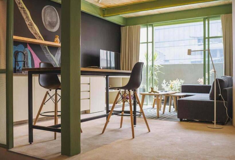 침실 1개 발코니 아파트, Xolo Stays