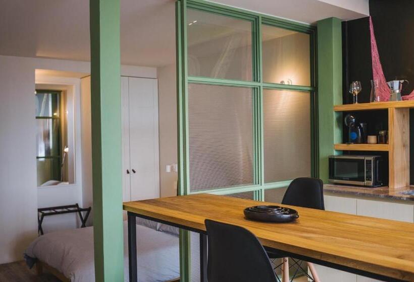 침실 1개 발코니 아파트, Xolo Stays