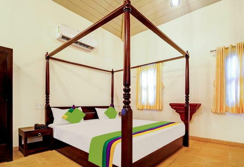 Номер Deluxe, Treebo Trend Siddhagiri