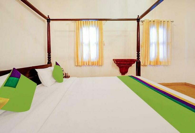 Номер Deluxe, Treebo Trend Siddhagiri