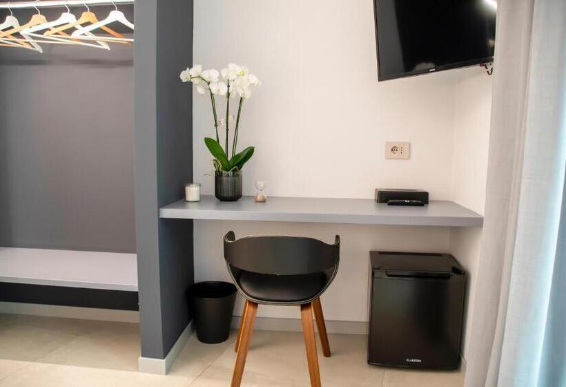 غرفة ديلوكس مزودة بشرفة, Villa D Orville Luxury Suites Taormina