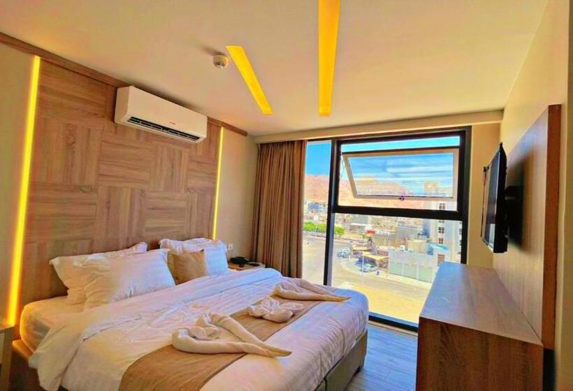 اتاق استاندارد با تخت بزرگ, Alena