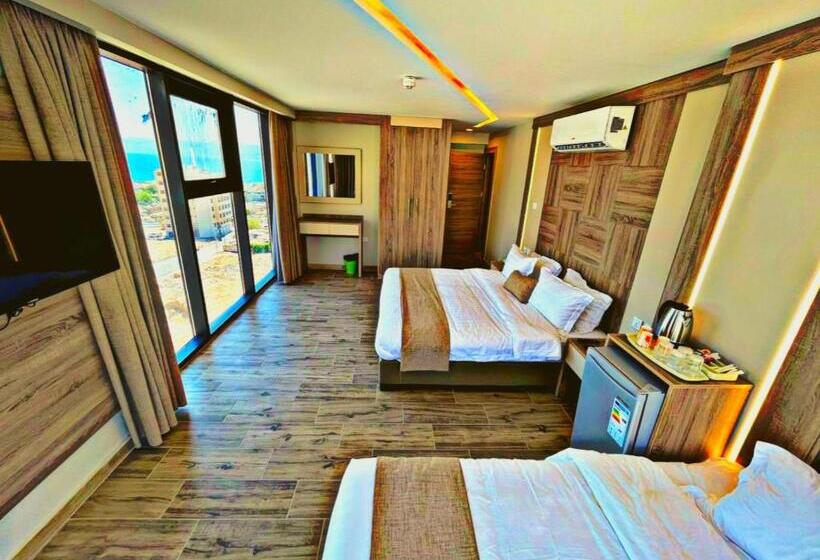 اتاق استاندارد با تخت بزرگ, Alena