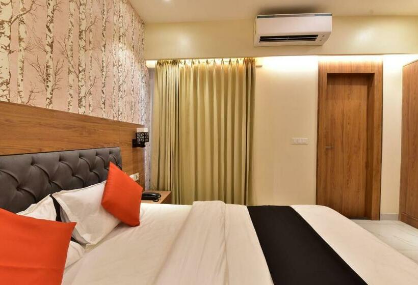 חדר דלוקס, Ekana