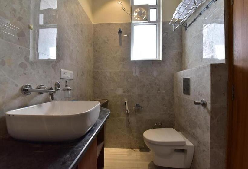 חדר דלוקס, Ekana