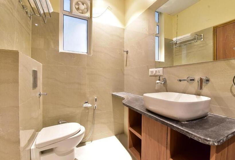 חדר דלוקס, Ekana