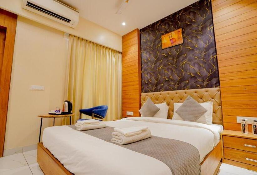 חדר דלוקס, Ekana